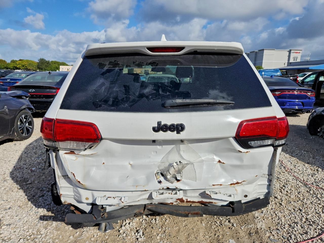 Jeep Grand Cherokee Laredo Image 3