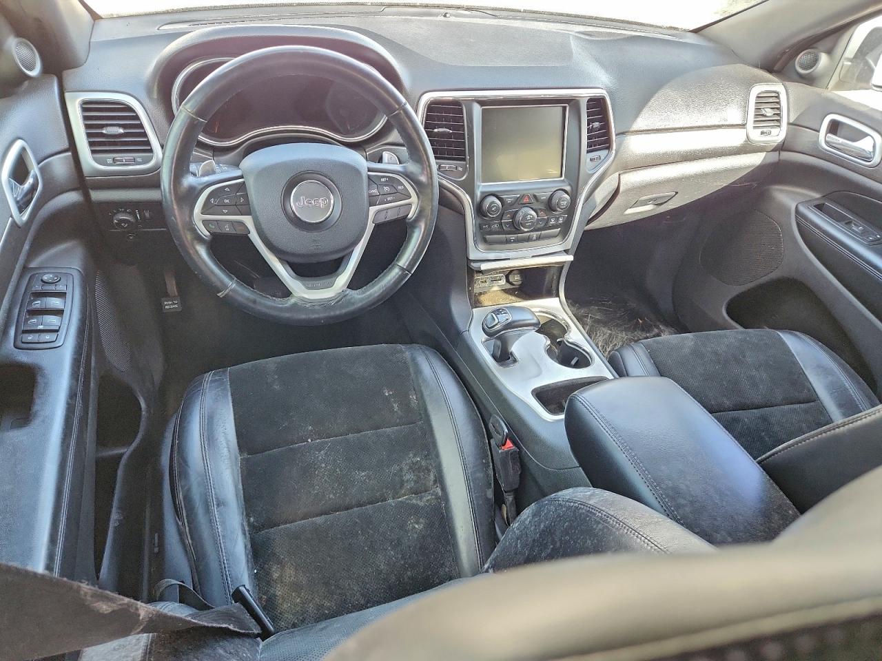 Jeep Grand Cherokee Laredo Image 4