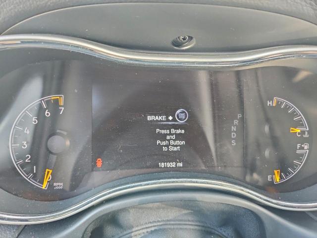 Jeep Grand Cherokee Laredo Image 11