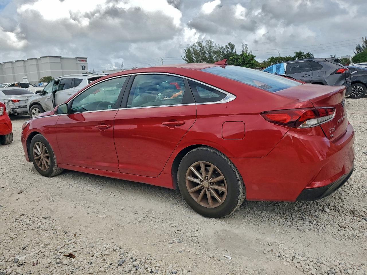 Hyundai SONATA Se Image 2