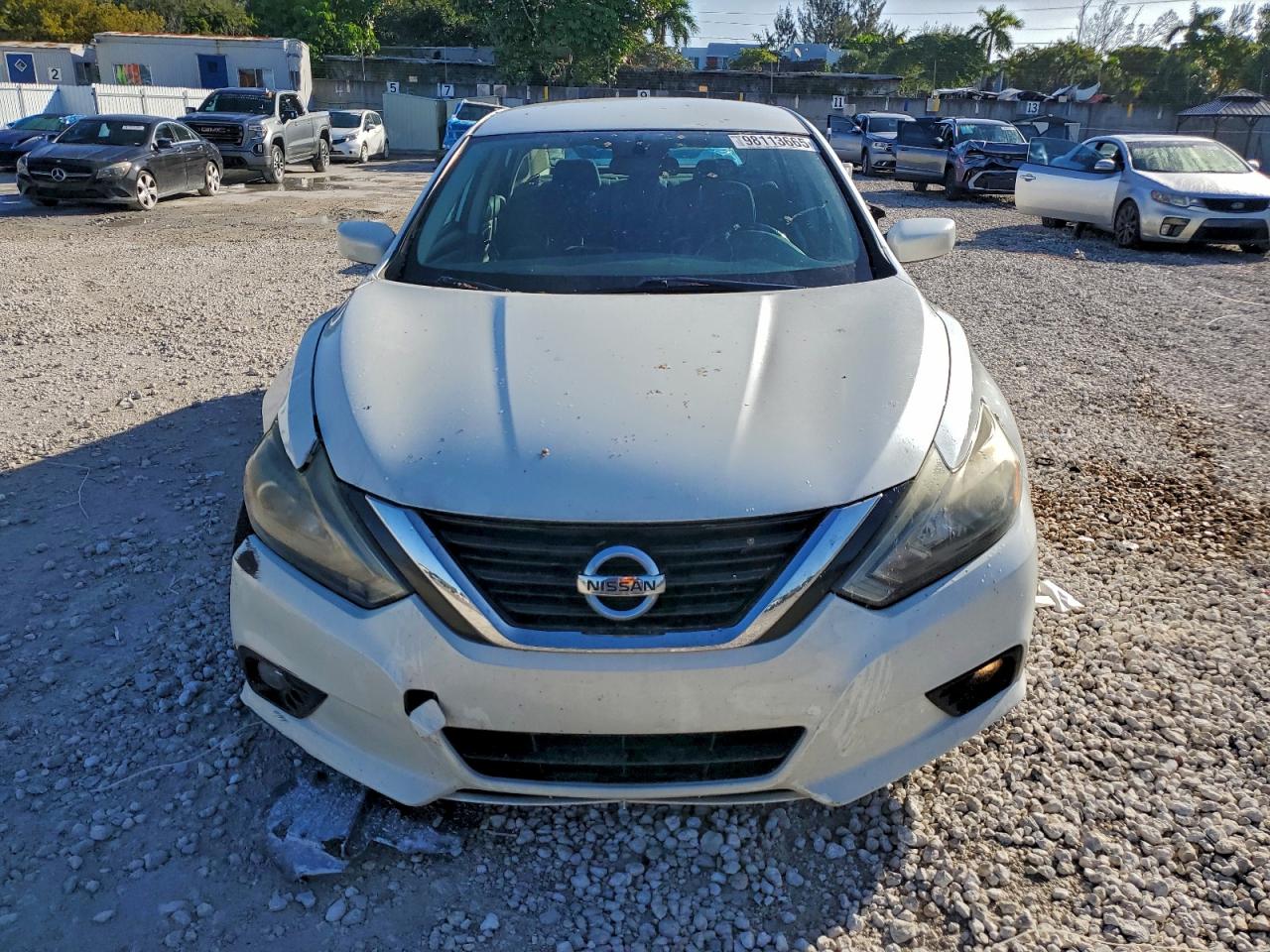Nissan Altima 2.5 Image 7