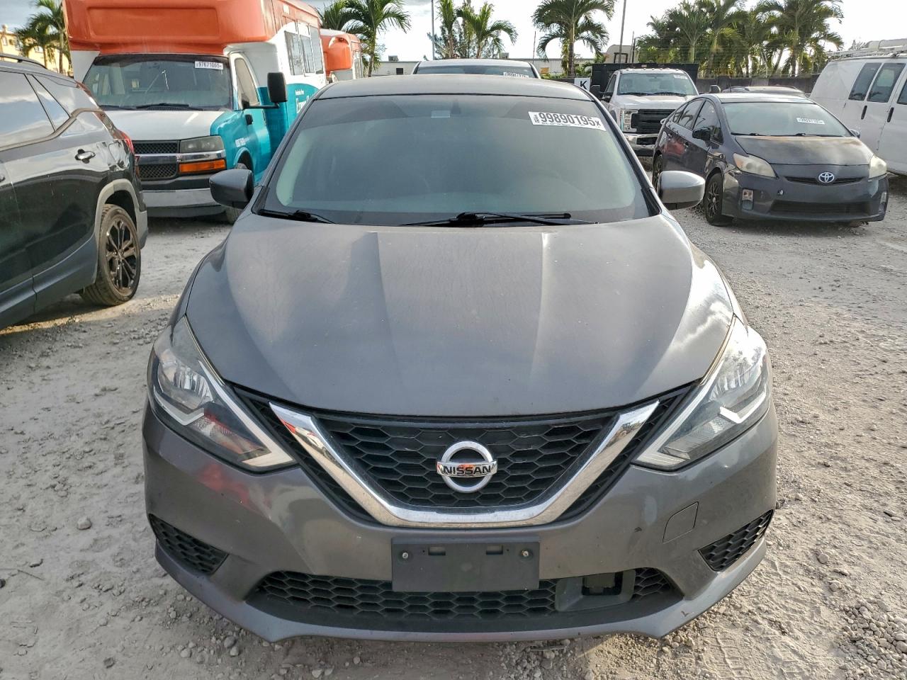 Nissan Sentra S Image 5