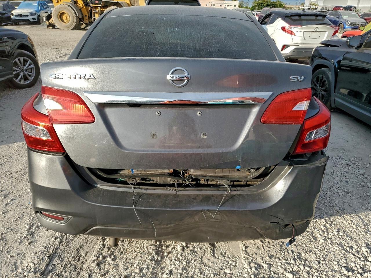 Nissan Sentra S Image 6