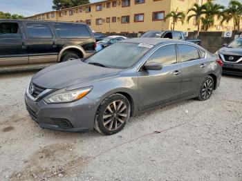  Salvage Nissan Altima
