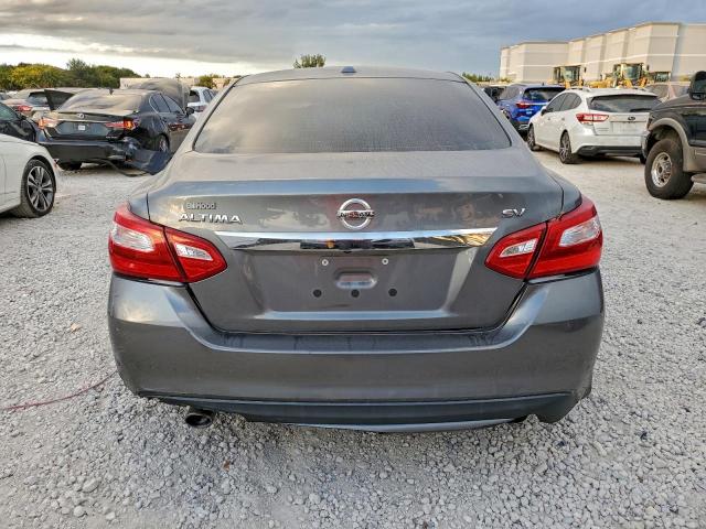 Nissan Altima 2.5 Image 12