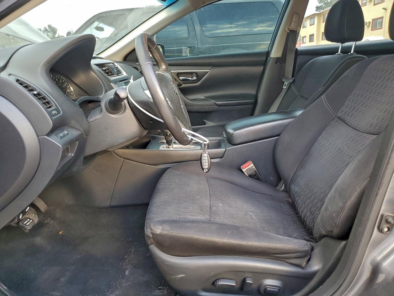 Nissan Altima 2.5 Image 11