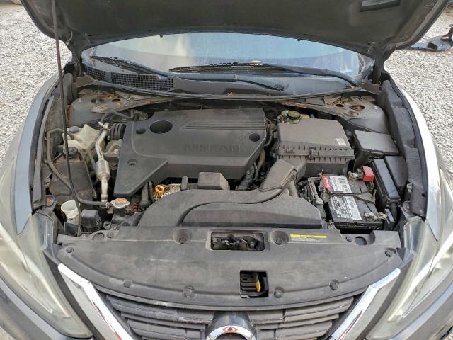 Nissan Altima 2.5 Image 10