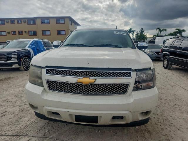 Chevrolet Suburban K1500 Ltz Image 7