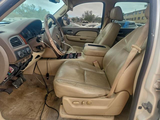 Chevrolet Suburban K1500 Ltz Image 5