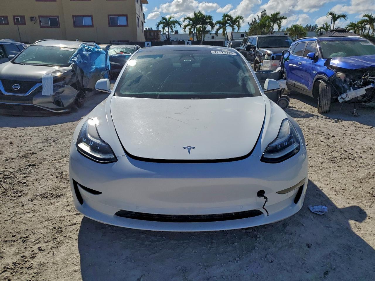 Tesla Model 3 Image 4