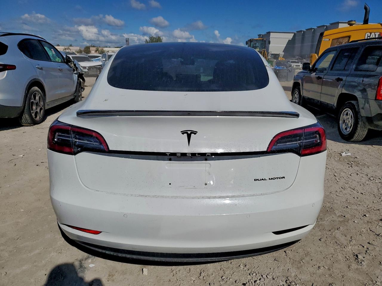 Tesla Model 3 Image 5