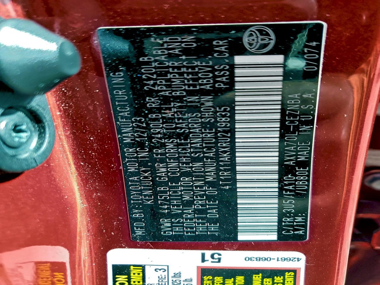 Toyota Camry Le Image 10