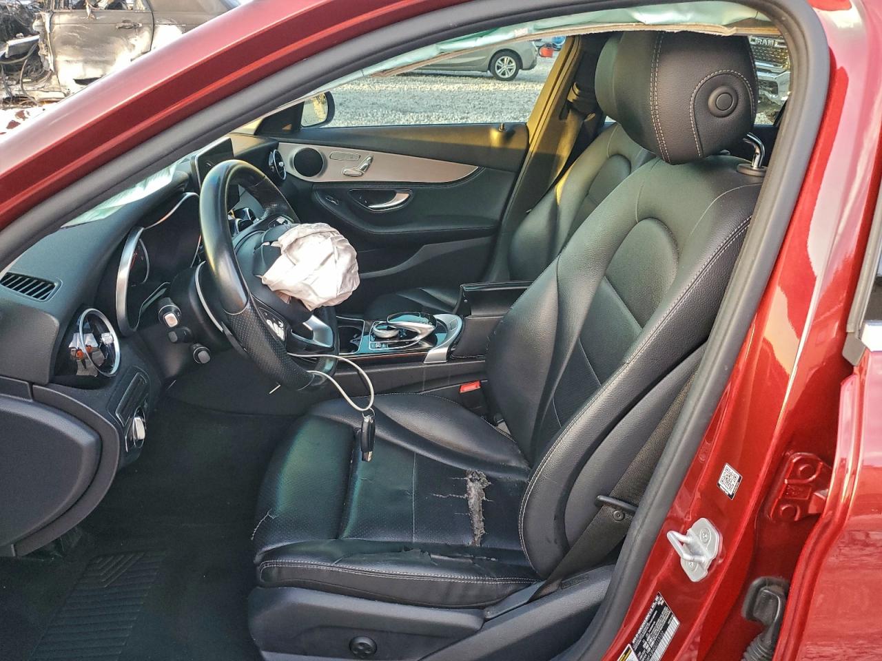 Mercedes-Benz C-Class 300 Image 5