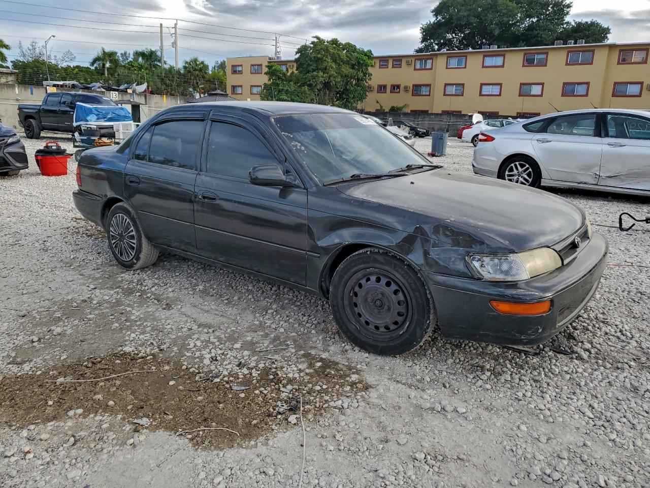 Toyota Corolla Le Image 7