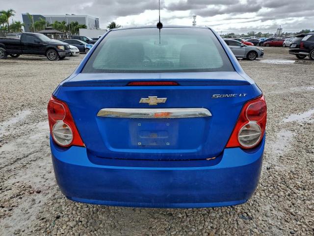 Chevrolet Sonic Lt Image 7