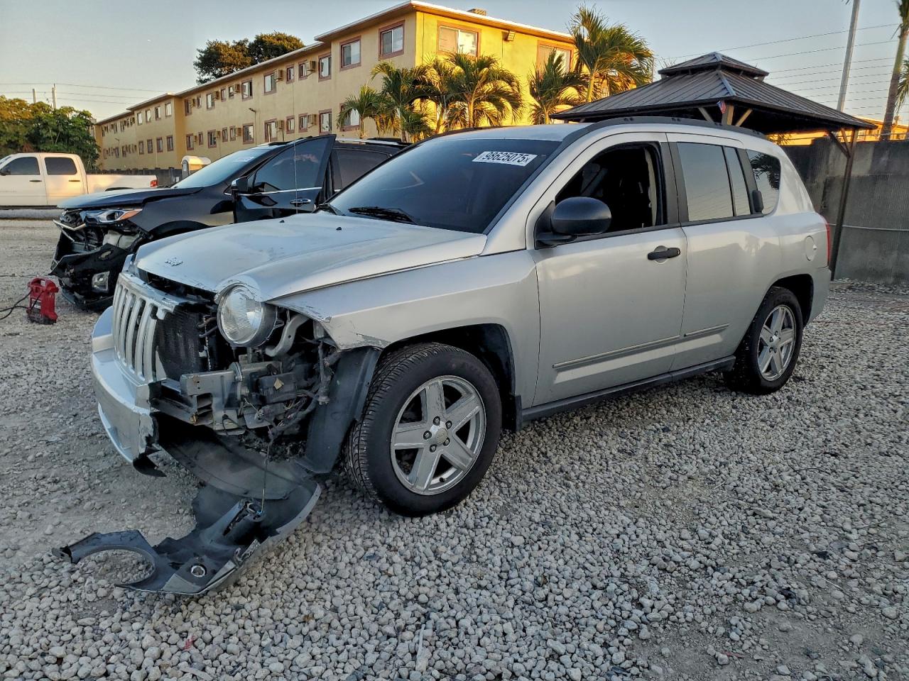 Jeep Compass Sport Image 1
