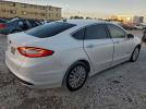 Ford Fusion Se Phev Image 3