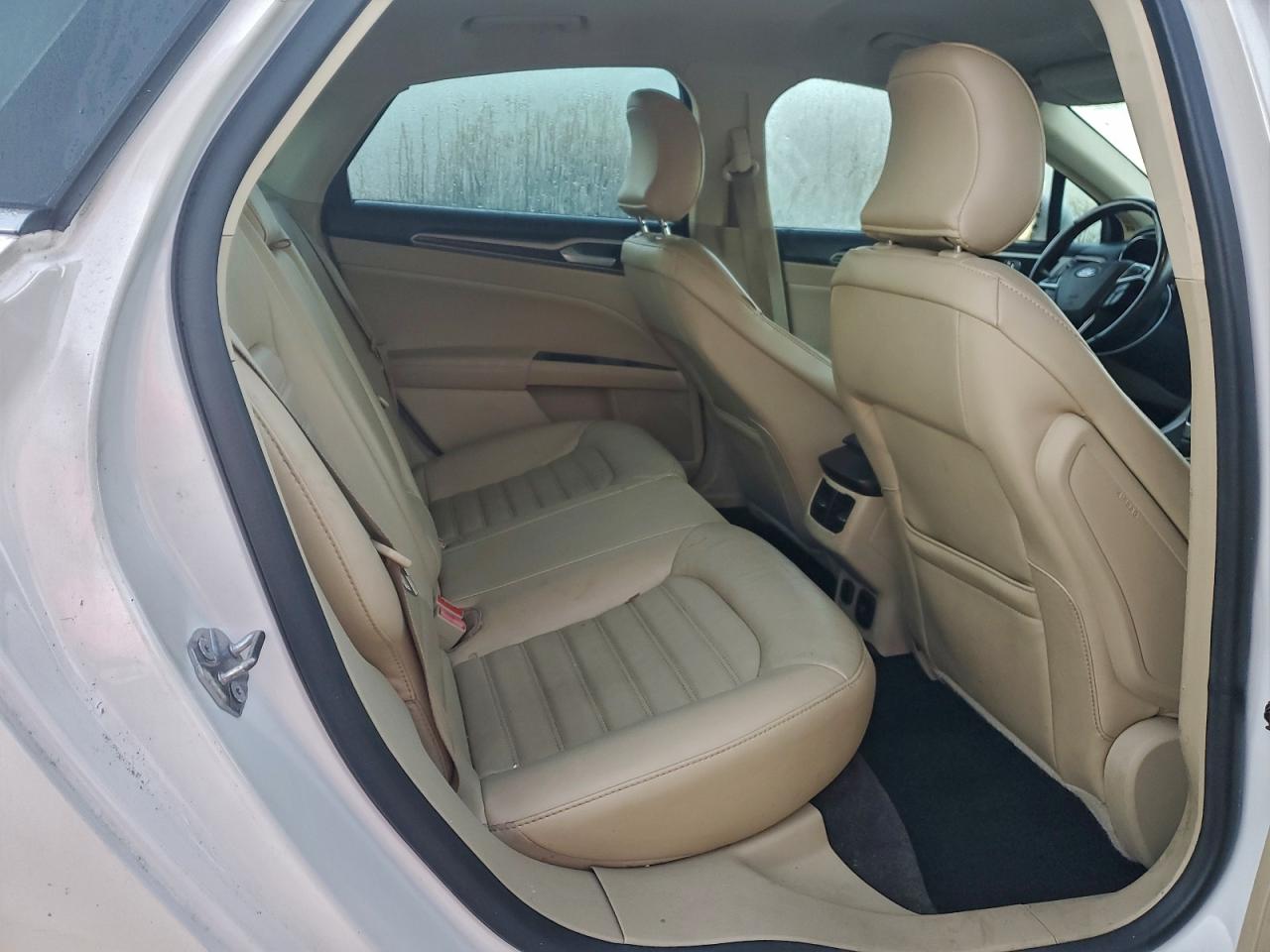 Ford Fusion Se Phev Image 5