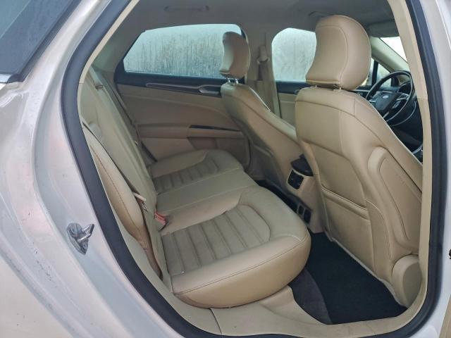 Ford Fusion Se Phev Image 5