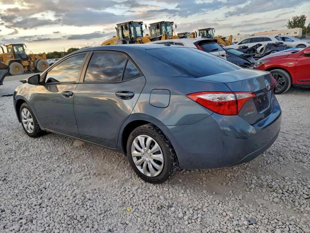 Toyota Corolla L Image 2
