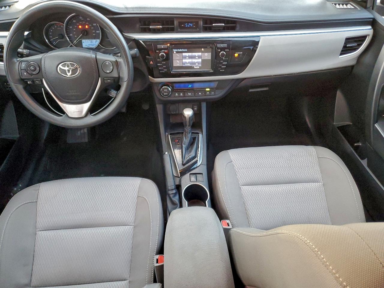 Toyota Corolla L Image 10