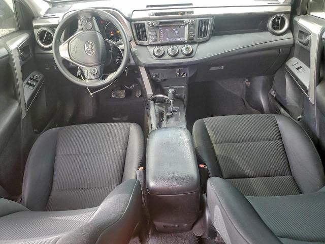 Toyota RAV4 Le Image 4