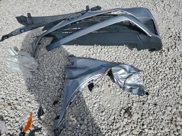 Toyota RAV4 Le Image 12